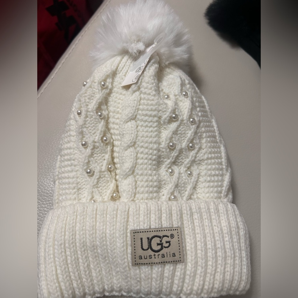 BUY Now NWT UGG Cream Knit Beanie with Pom and Pearls